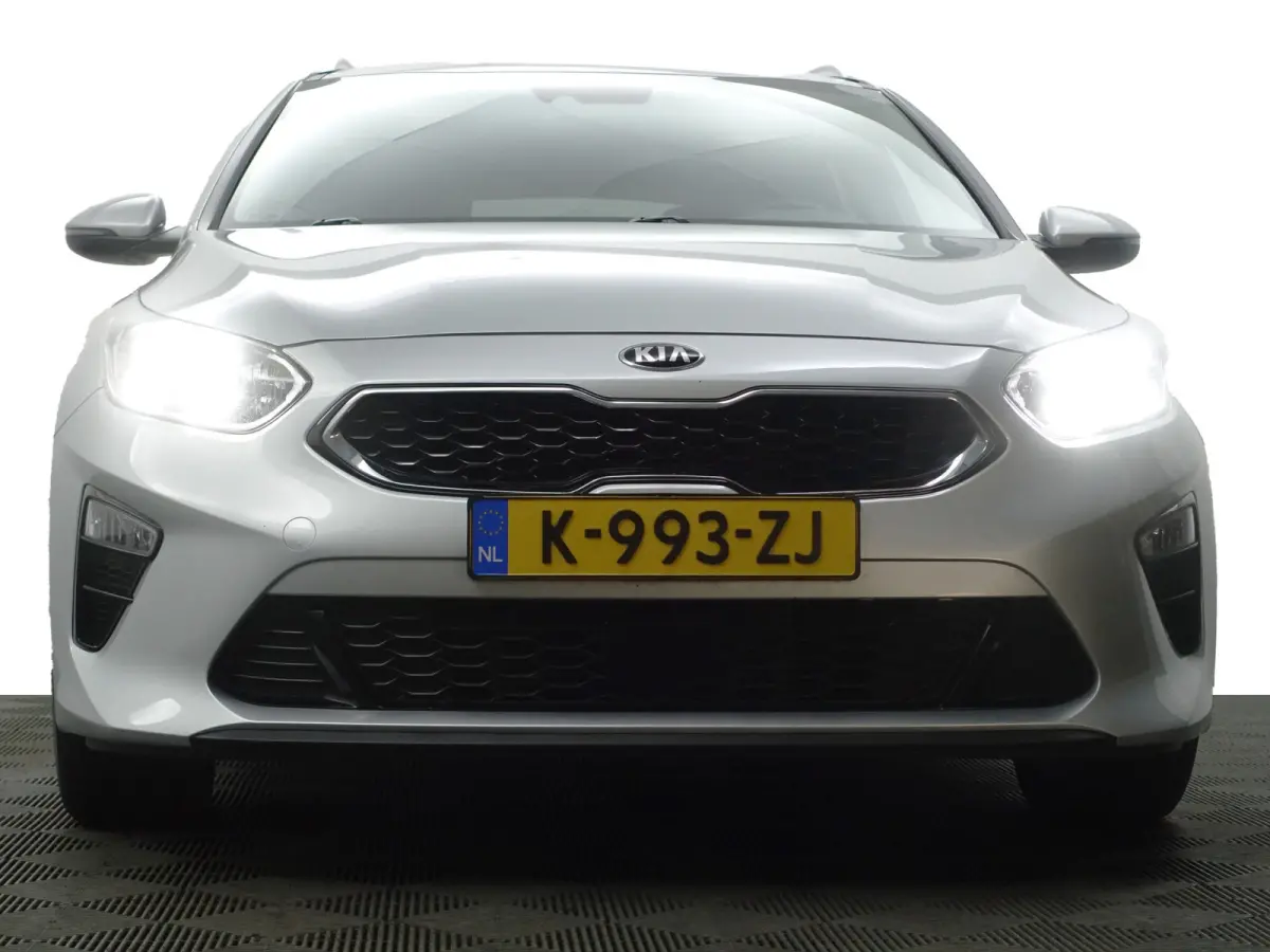1.0 T-GDi DynamicPlusLine- Stuur/Stoelverwarming, Camera, Carplay, Android Auto, Keyless, Lane Assist