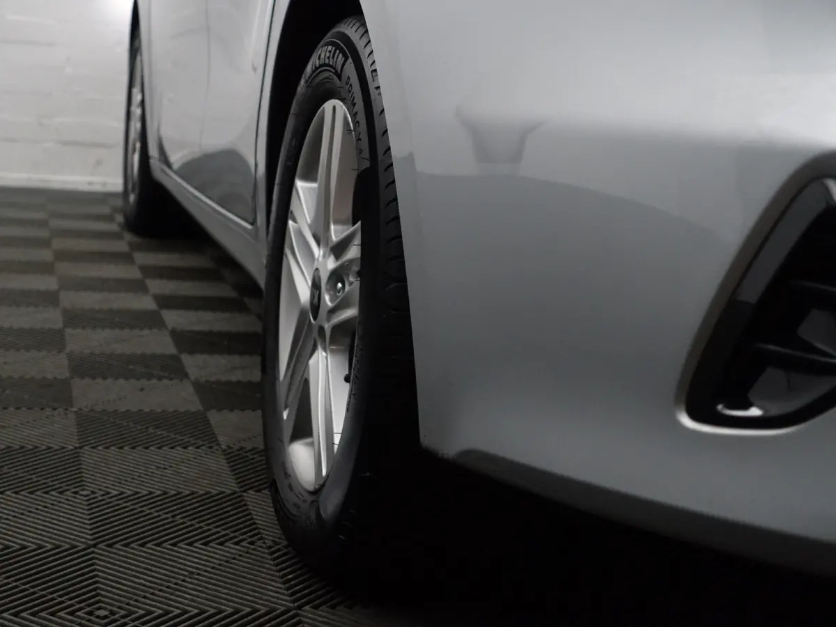 1.0 T-GDi DynamicPlusLine- Stuur/Stoelverwarming, Camera, Carplay, Android Auto, Keyless, Lane Assist