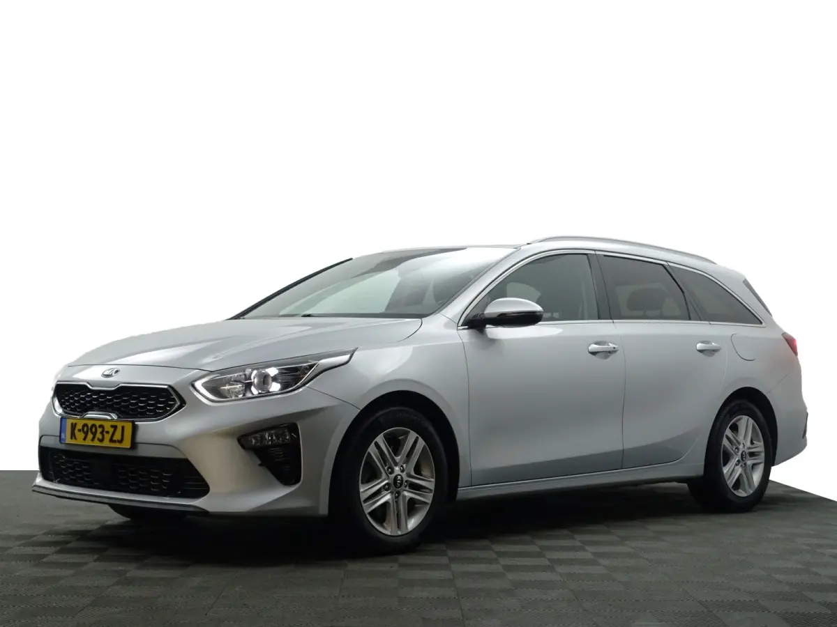 1.0 T-GDi DynamicPlusLine- Stuur/Stoelverwarming, Camera, Carplay, Android Auto, Keyless, Lane Assist