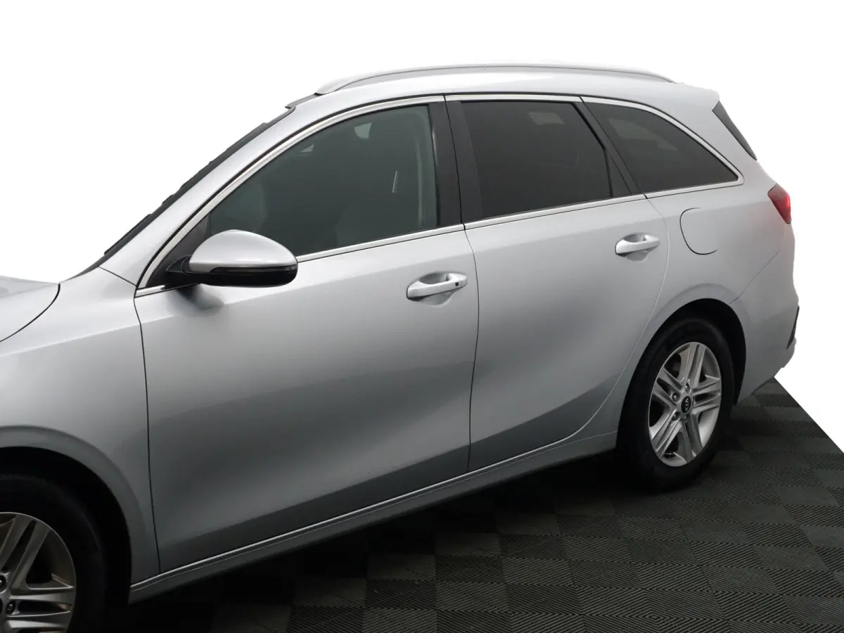 1.0 T-GDi DynamicPlusLine- Stuur/Stoelverwarming, Camera, Carplay, Android Auto, Keyless, Lane Assist