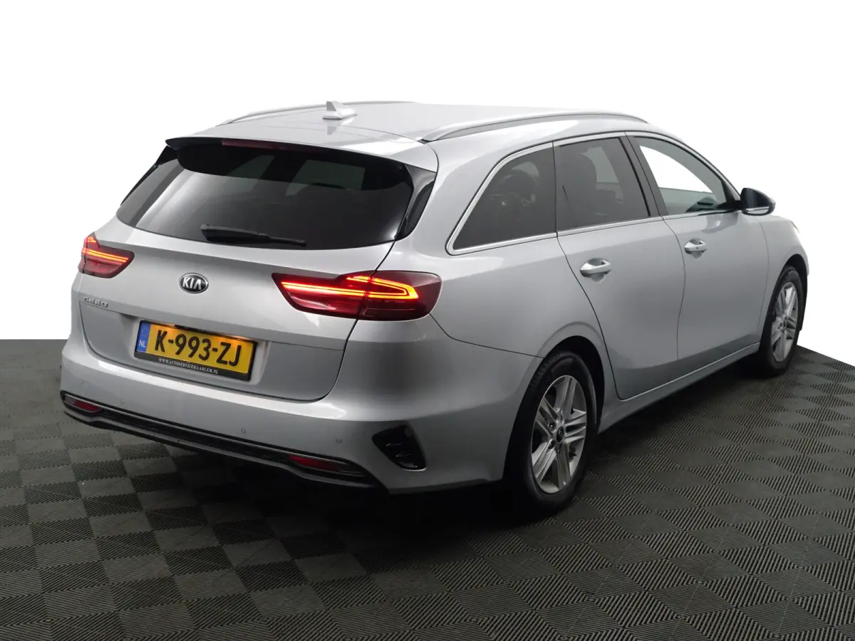 1.0 T-GDi DynamicPlusLine- Stuur/Stoelverwarming, Camera, Carplay, Android Auto, Keyless, Lane Assist