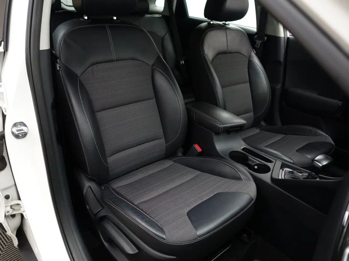 1.6 GDi Hybrid ExecutiveLine- Carplay, Android Auto, Camera, Leder Interieur, Lane Assist, Xenon Led, Trekhaak