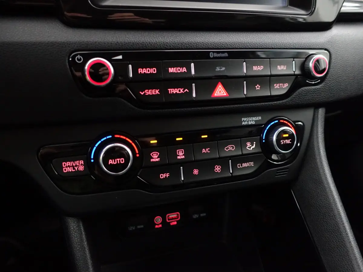 1.6 GDi Hybrid ExecutiveLine- Carplay, Android Auto, Camera, Leder Interieur, Lane Assist, Xenon Led, Trekhaak