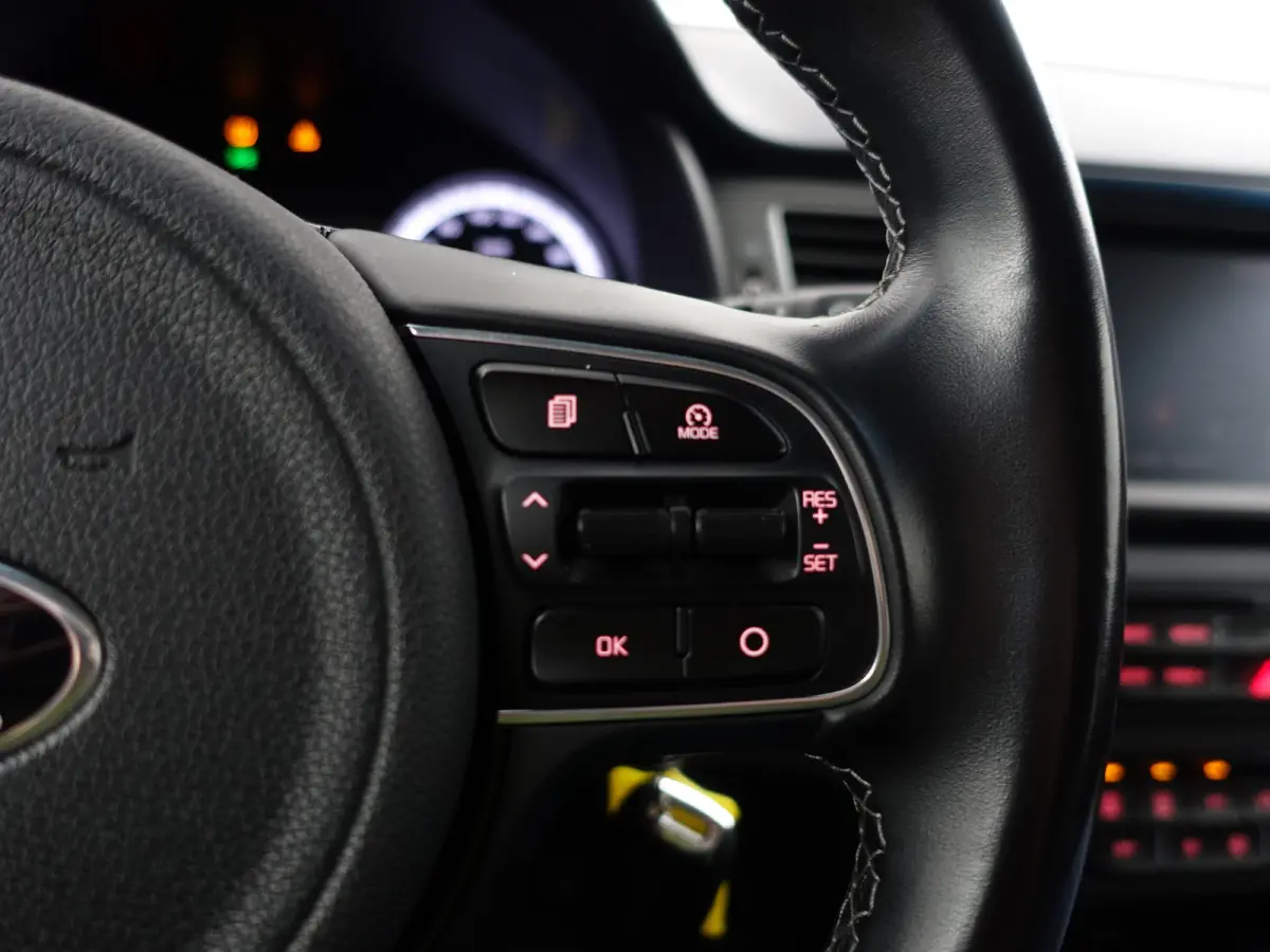 1.6 GDi Hybrid ExecutiveLine- Carplay, Android Auto, Camera, Leder Interieur, Lane Assist, Xenon Led, Trekhaak