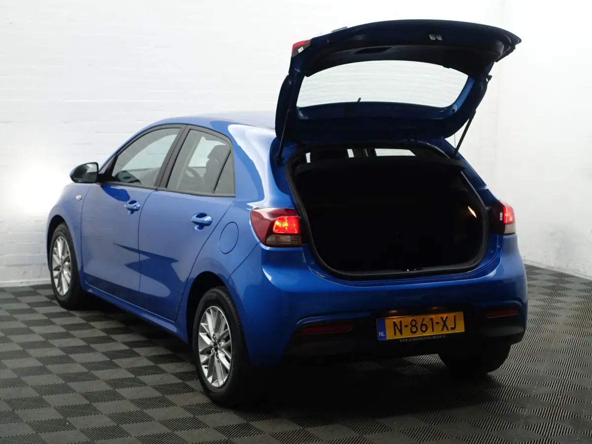 1.0 T-GDi MHEV DynamicLine- Xenon Led, Park Assist, Dynamic Select, Lane Assist, Clima