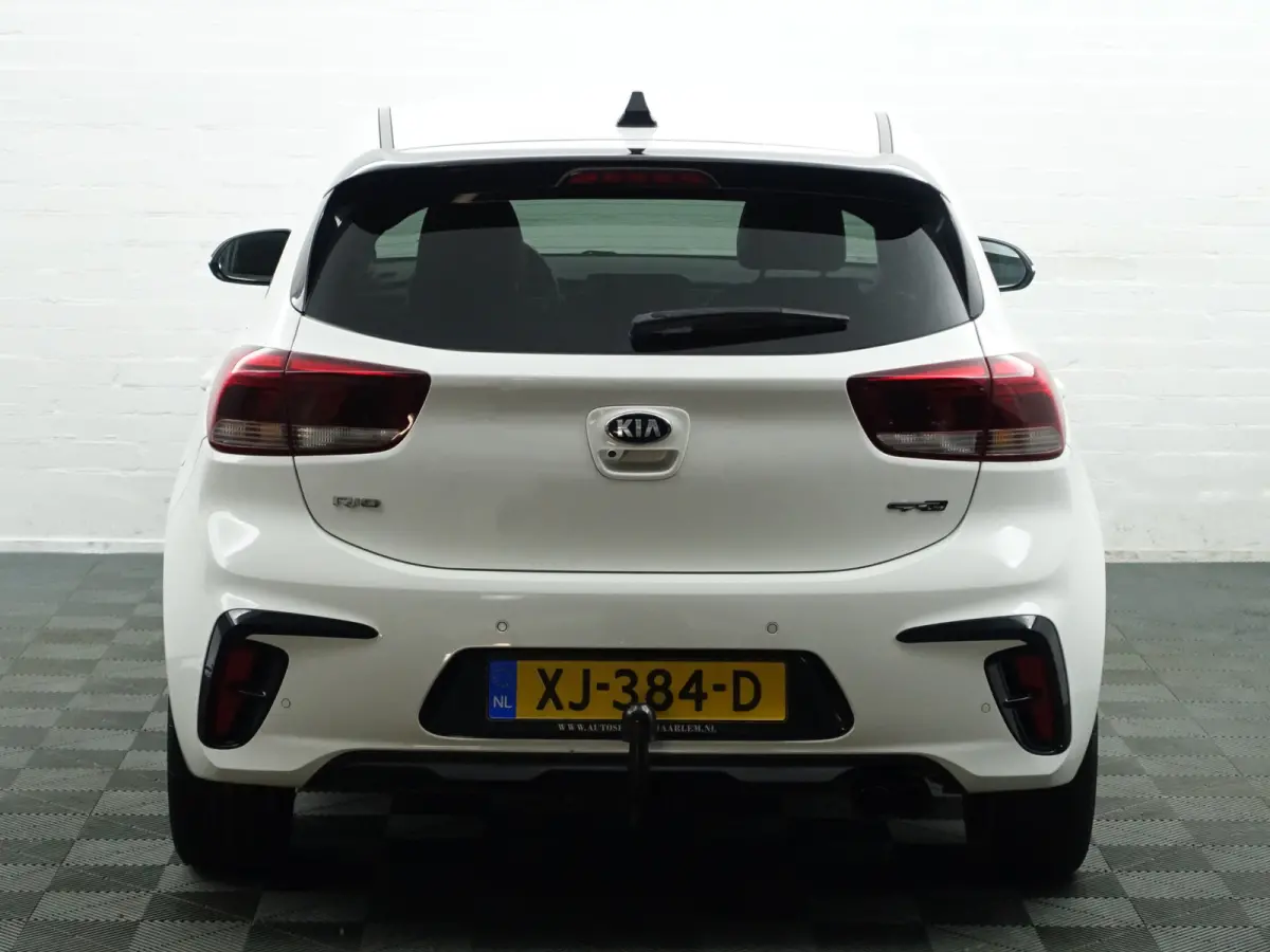 1.0 TGDI GT-Line Blackpack- Stuur/Stoelverwarming, Lane Assist, Led, Camera, Carbon, Park Assist, Privacy Glass