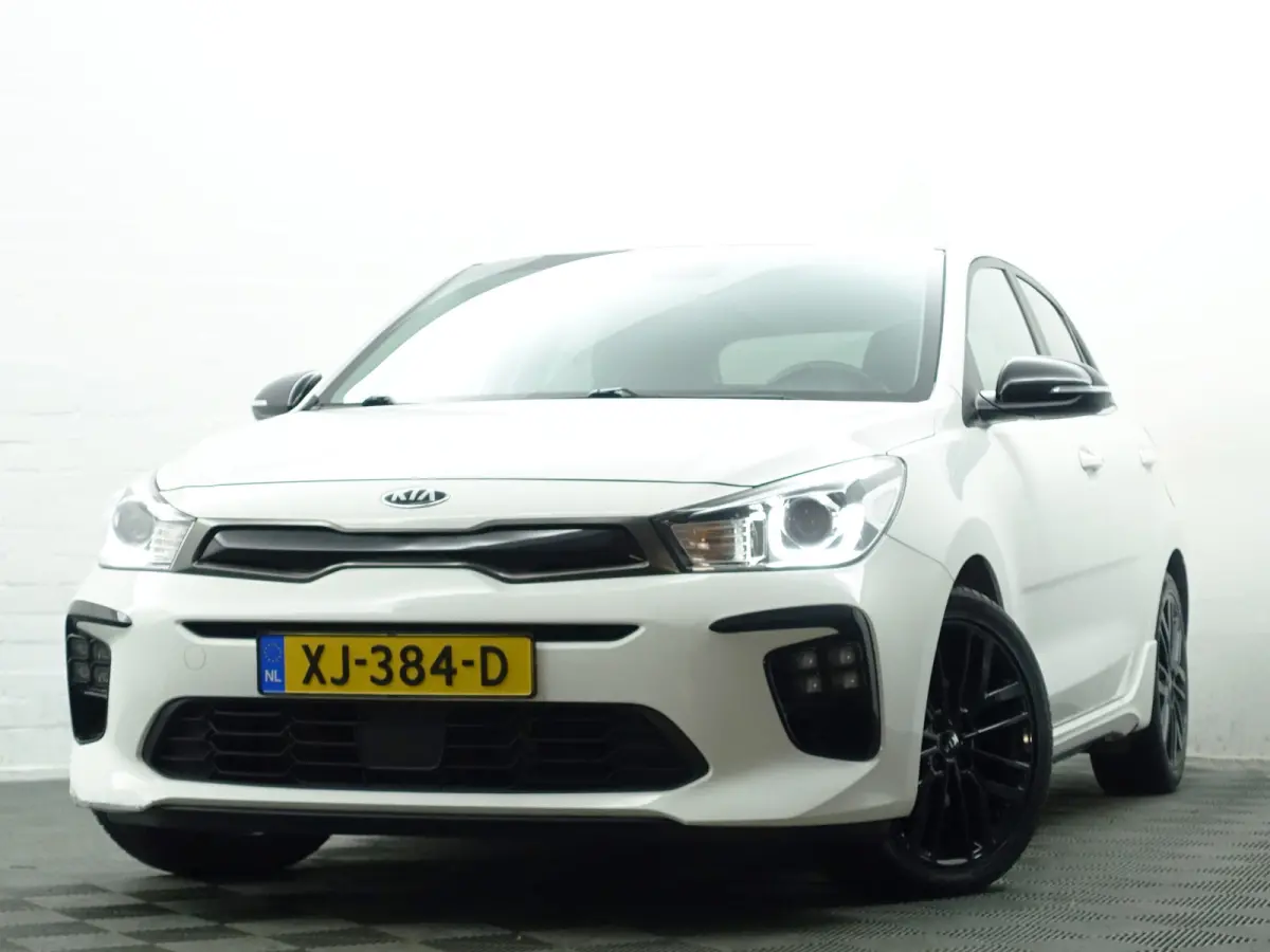 1.0 TGDI GT-Line Blackpack- Stuur/Stoelverwarming, Lane Assist, Led, Camera, Carbon, Park Assist, Privacy Glass