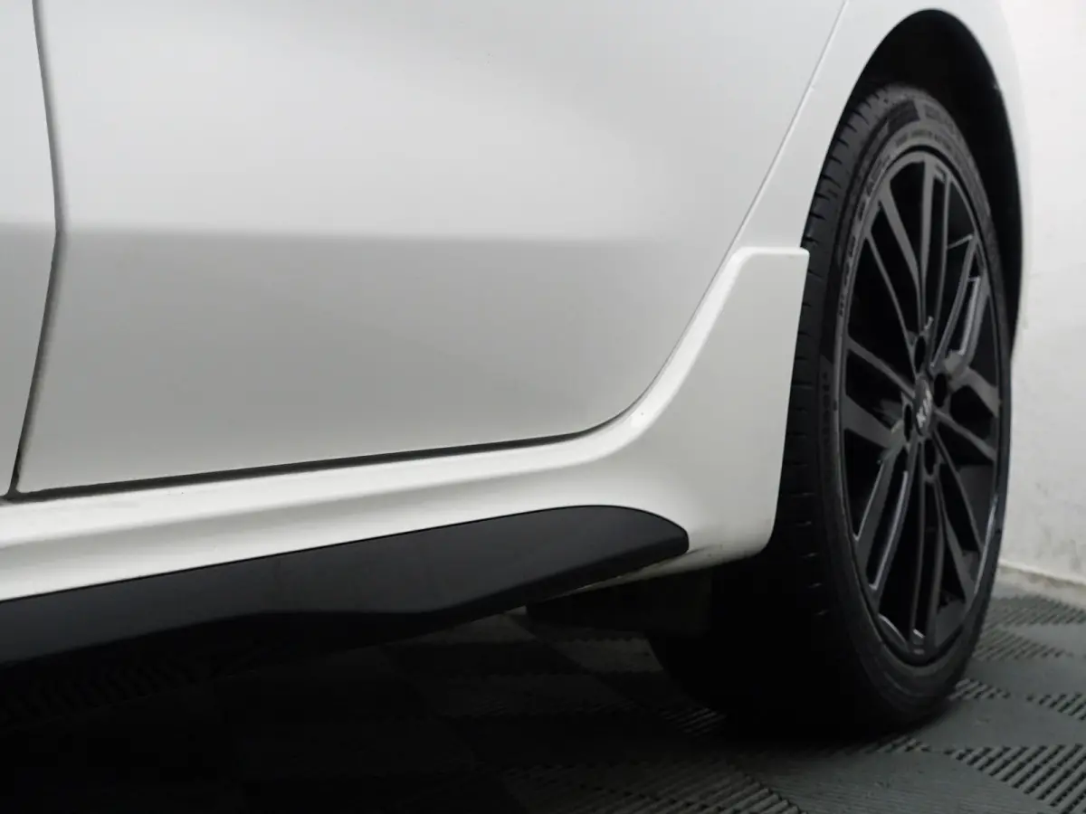 1.0 TGDI GT-Line Blackpack- Stuur/Stoelverwarming, Lane Assist, Led, Camera, Carbon, Park Assist, Privacy Glass
