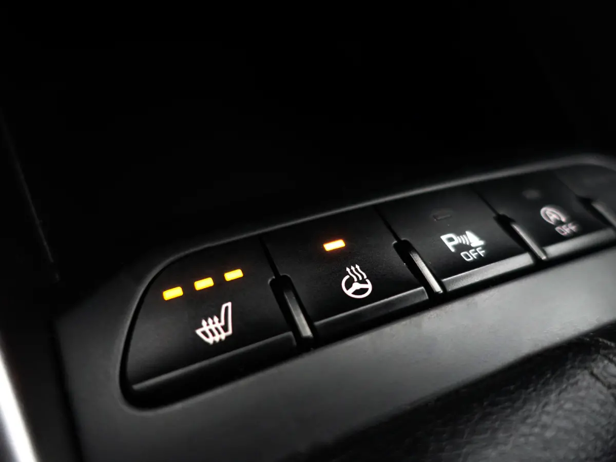 1.0 TGDI GT-Line Blackpack- Stuur/Stoelverwarming, Lane Assist, Led, Camera, Carbon, Park Assist, Privacy Glass
