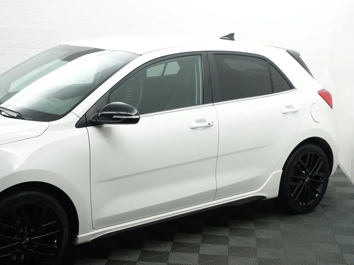 1.0 TGDI GT-Line Blackpack- Stuur/Stoelverwarming, Lane Assist, Led, Camera, Carbon, Park Assist, Privacy Glass