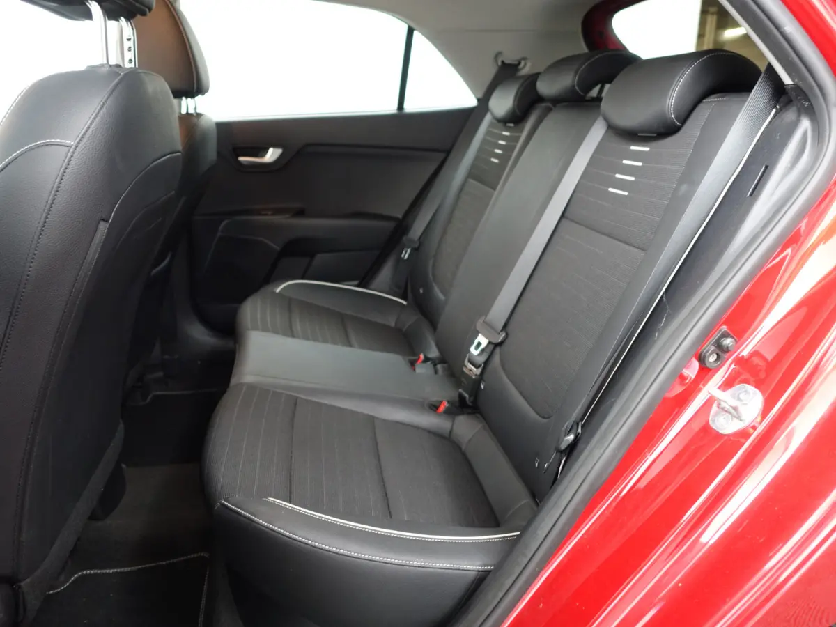1.0 TGDI GT-Line Blackpack- Xenon Led, Camera, Stuur/Stoelverwarming, Lane Assist, Keyless