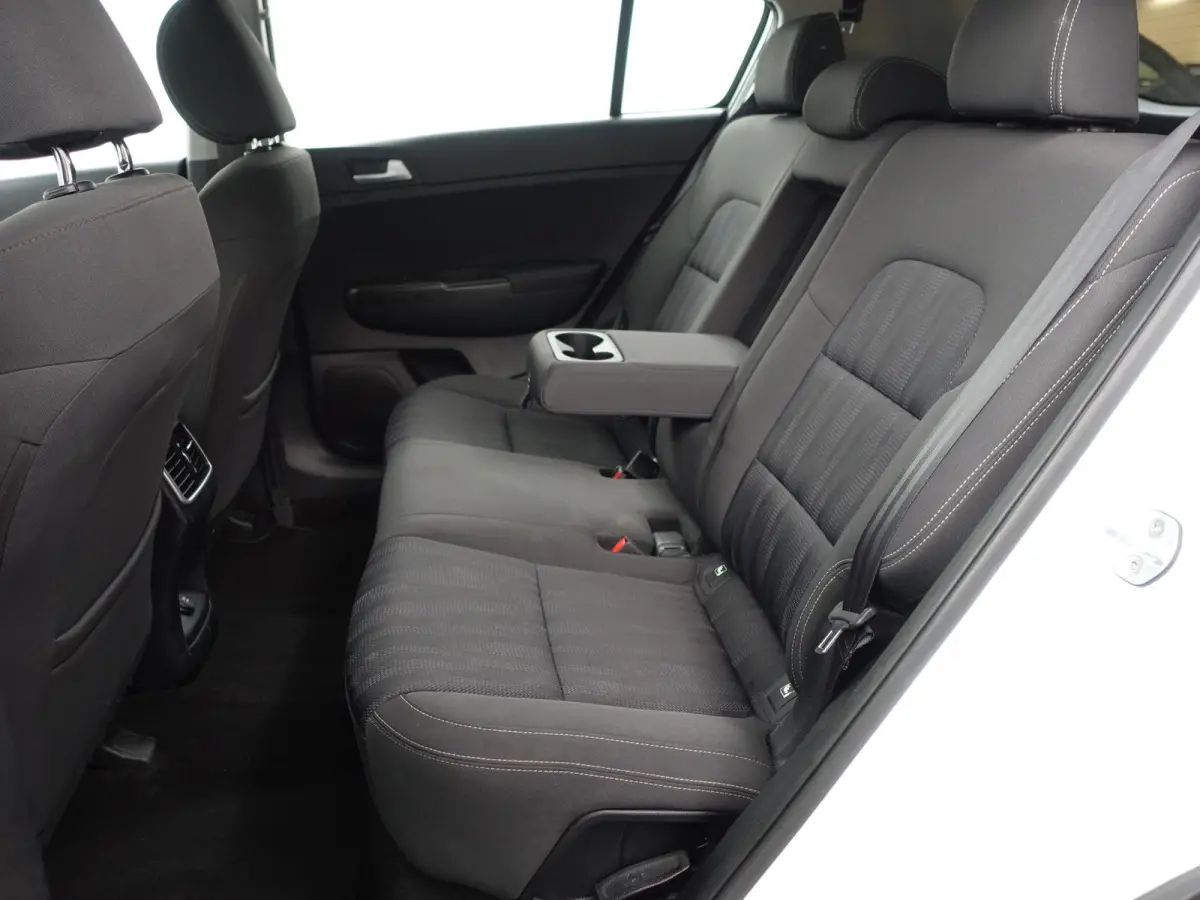 1.6 GDI EconomyLine- Nap 124dkm, Privacy Glass, Clima, Comfort Interieur, AUX