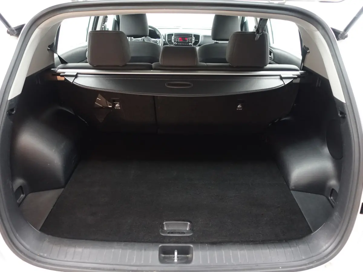 1.6 GDI EconomyLine- Nap 124dkm, Privacy Glass, Clima, Comfort Interieur, AUX