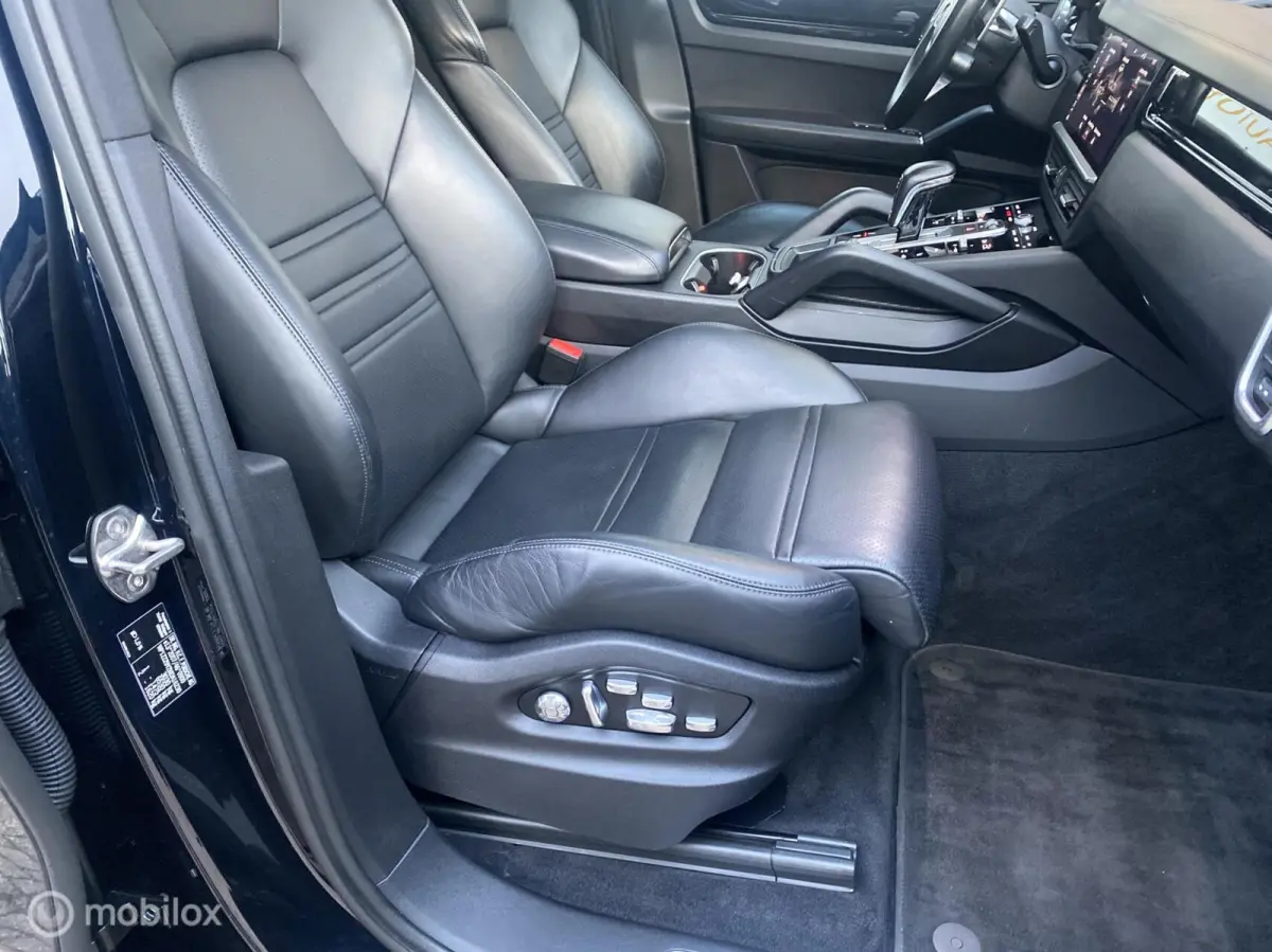 3.0 E-Hybrid PANO LUCHT BTW NL-AUTO