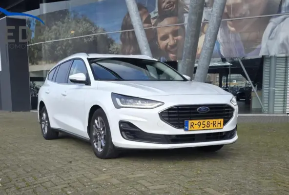1.0 EcoBoost Hybrid Titanium