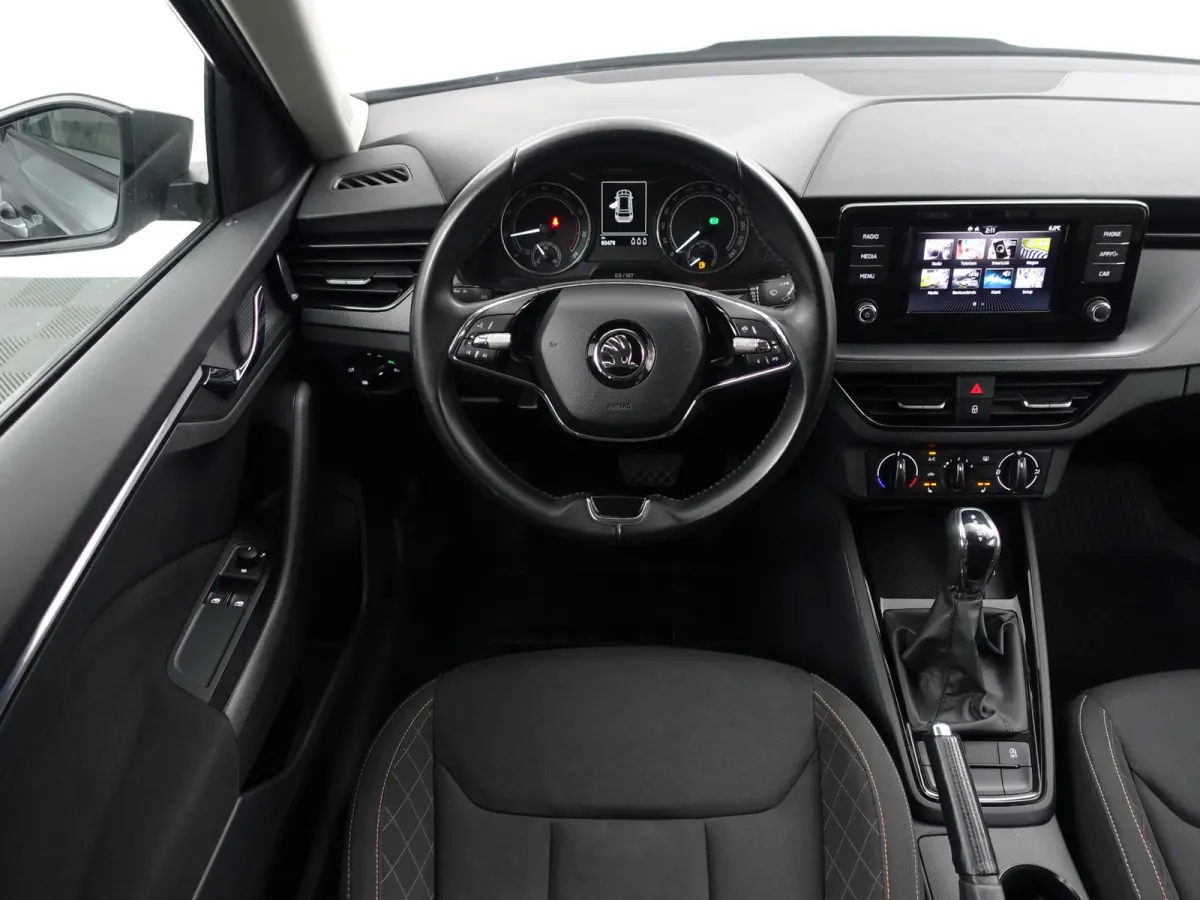1.0 TSI Sport Business Aut- Carplay, Android Auto, Led, Stoelverwarming, Lane Assist, Privacy Glass