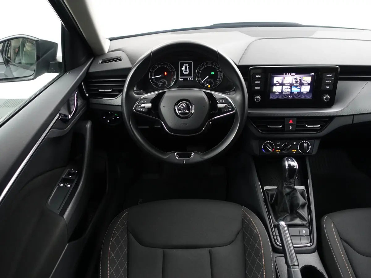 1.0 TSI Sport Business Aut- Carplay, Android Auto, Stoelverwarming, Keyless, Park Assist, Lane Assist