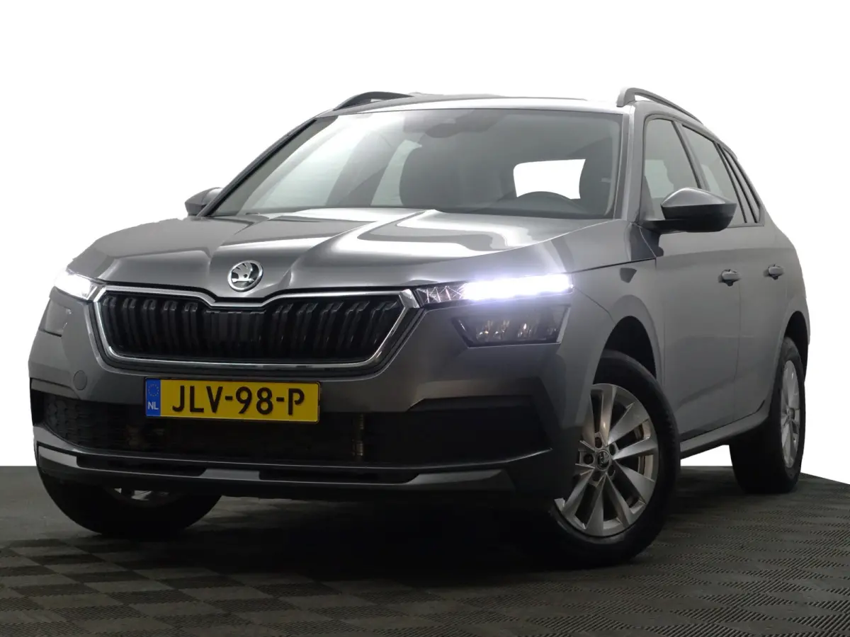 1.0 TSI Sport Business Aut- Carplay, Android Auto, Stoelverwarming, Keyless, Park Assist, Lane Assist