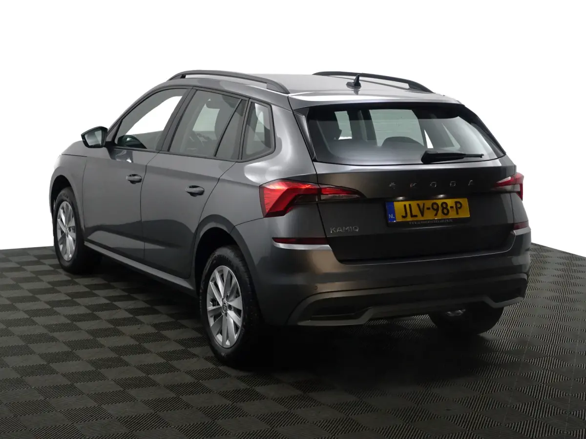 1.0 TSI Sport Business Aut- Carplay, Android Auto, Stoelverwarming, Keyless, Park Assist, Lane Assist