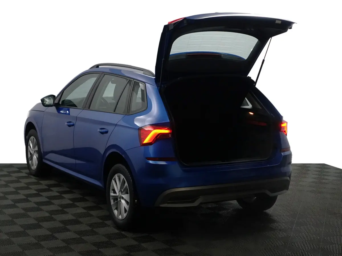 1.0 TSI Sport Business Aut- Carplay, Android Auto, Xenon Led, Keyless, Stoelverwarming, Lane Assist
