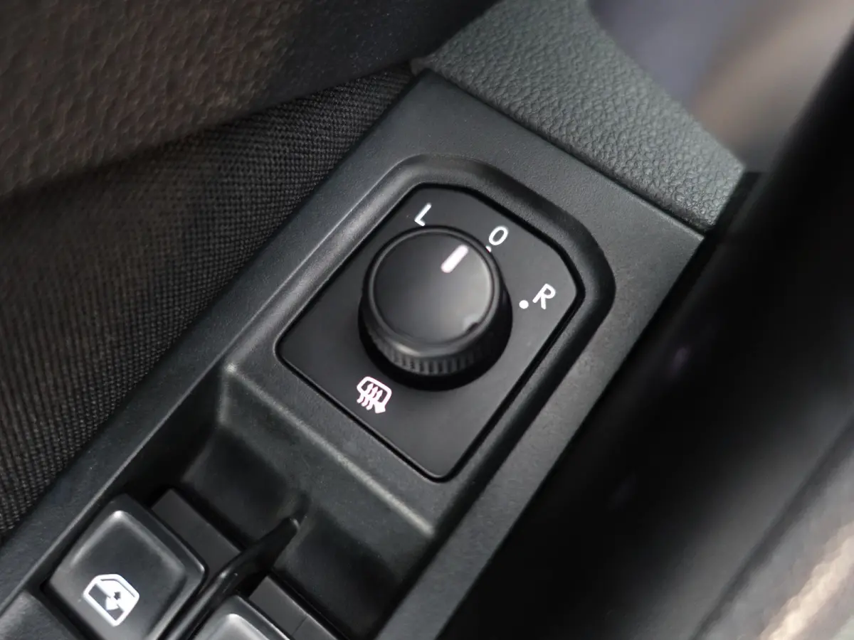 1.0 TSI Sport Business Aut- Carplay, Android Auto, Xenon Led, Keyless, Stoelverwarming, Lane Assist