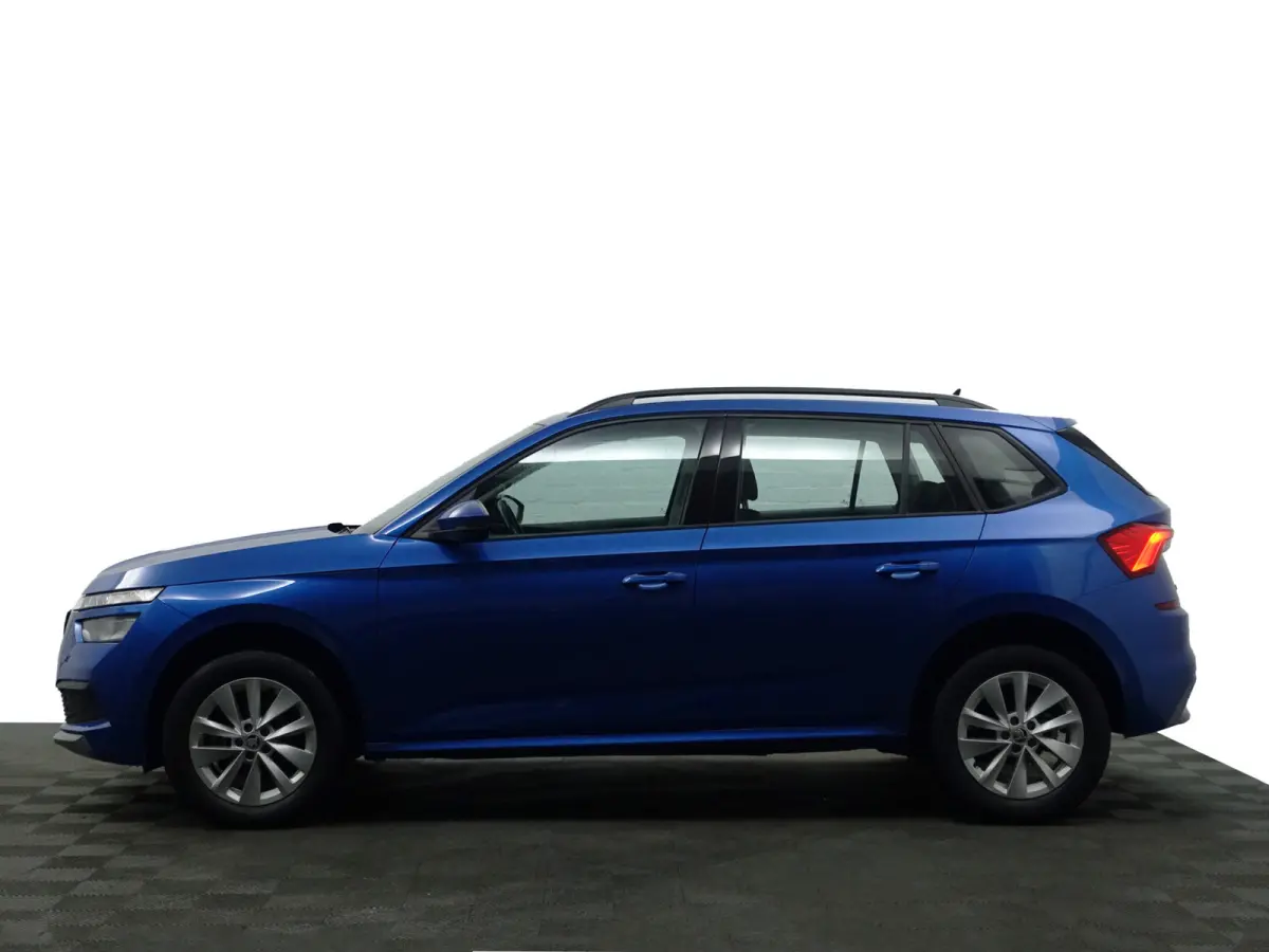 1.0 TSI Sport Business Aut- Carplay, Android Auto, Xenon Led, Keyless, Stoelverwarming, Lane Assist