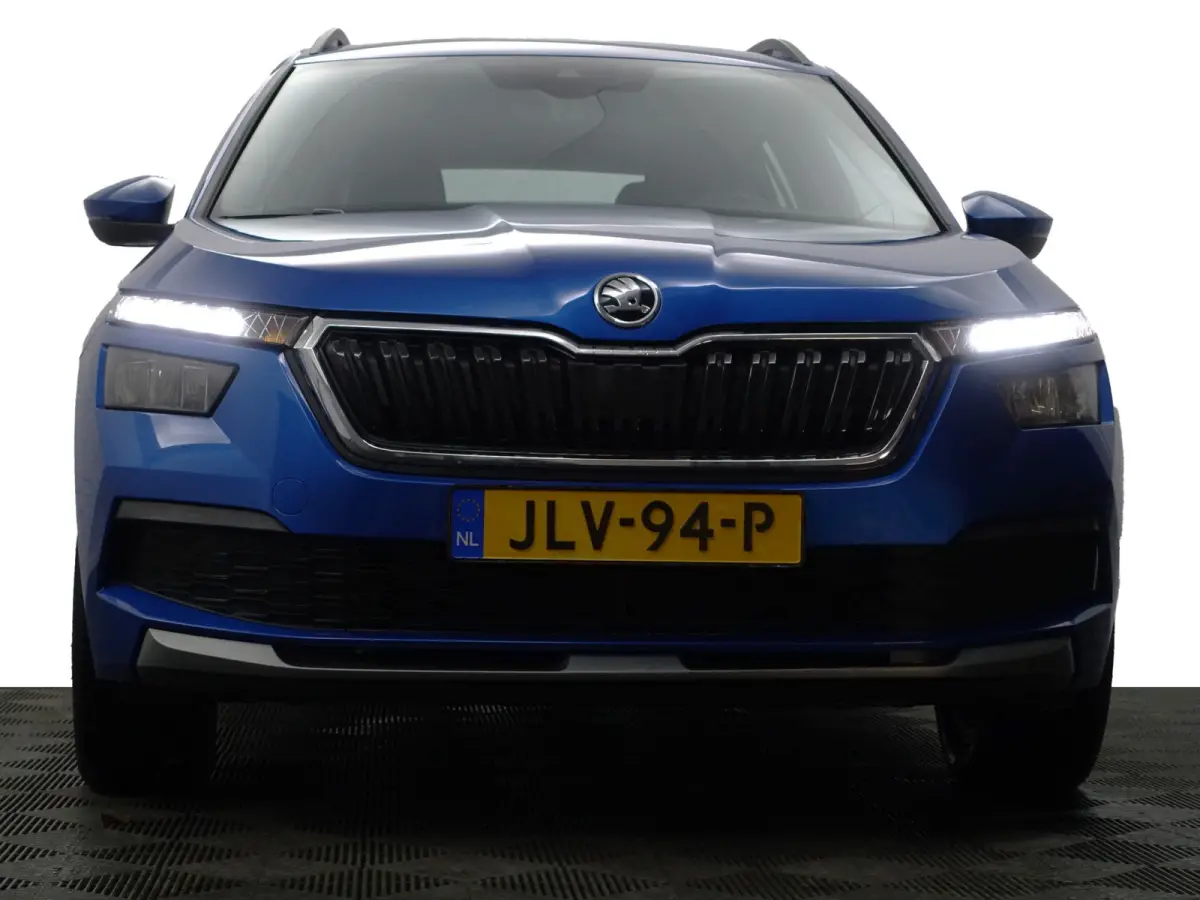 1.0 TSI Sport Business Aut- Carplay, Android Auto, Xenon Led, Keyless, Stoelverwarming, Lane Assist