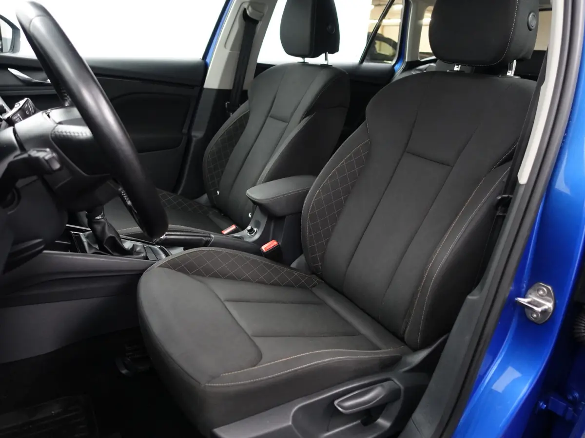 1.0 TSI Sport Business Aut- Carplay, Android Auto, Xenon Led, Keyless, Stoelverwarming, Lane Assist