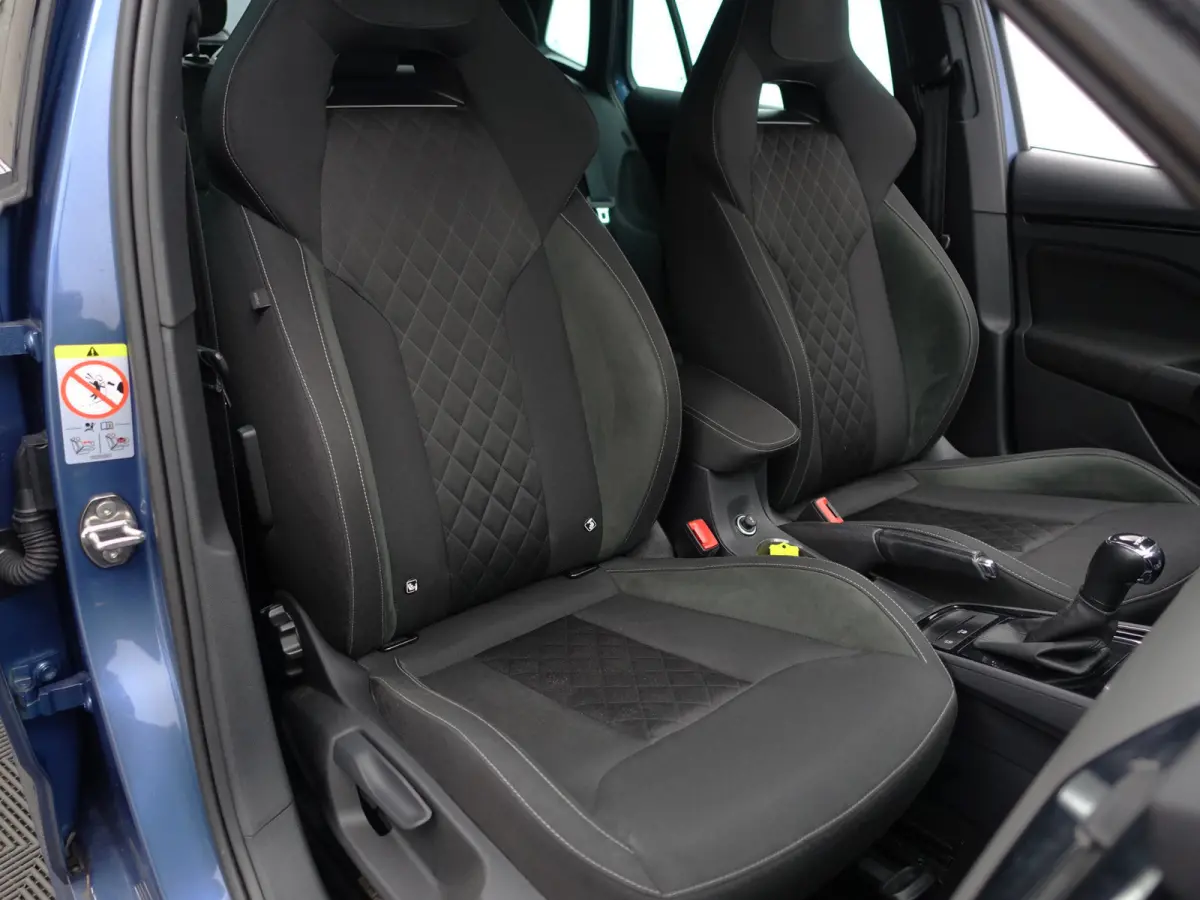 1.5 TSI ACT Business Editon+ Aut- RS Sport Interieur, Panoramadak, CarPlay, Xenon Led, Dynamic Select, Park Assist