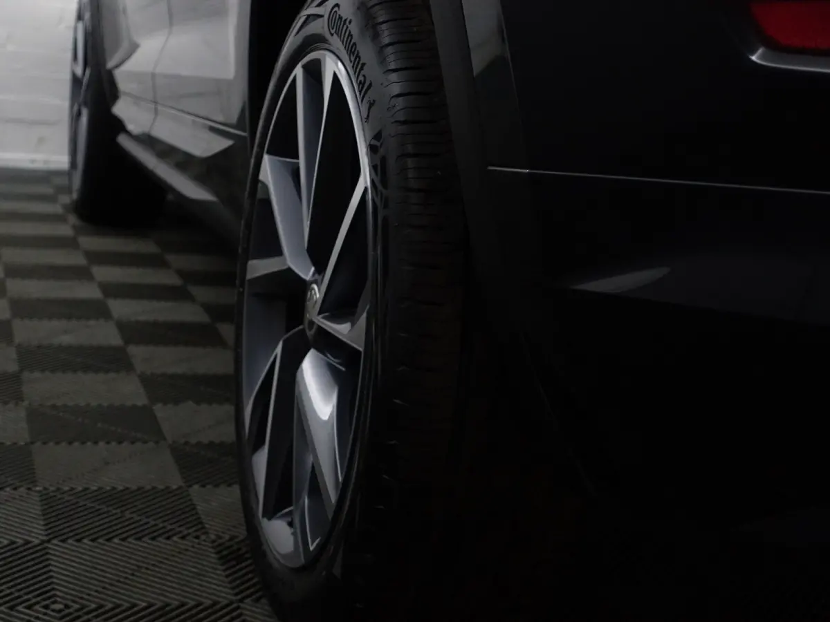 1.5 TSI Sportline Business Aut- Panoramadak, Sport Interieur, Canton Audio, Carbon, Memory Seats, Elek Trekhaak