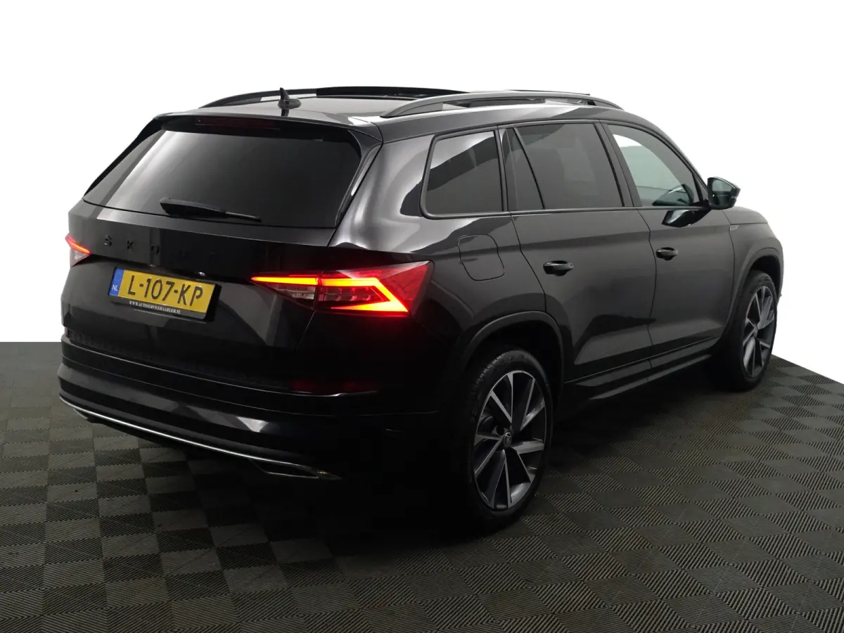 1.5 TSI Sportline Business Aut- Panoramadak, Sport Interieur, Canton Audio, Carbon, Memory Seats, Elek Trekhaak