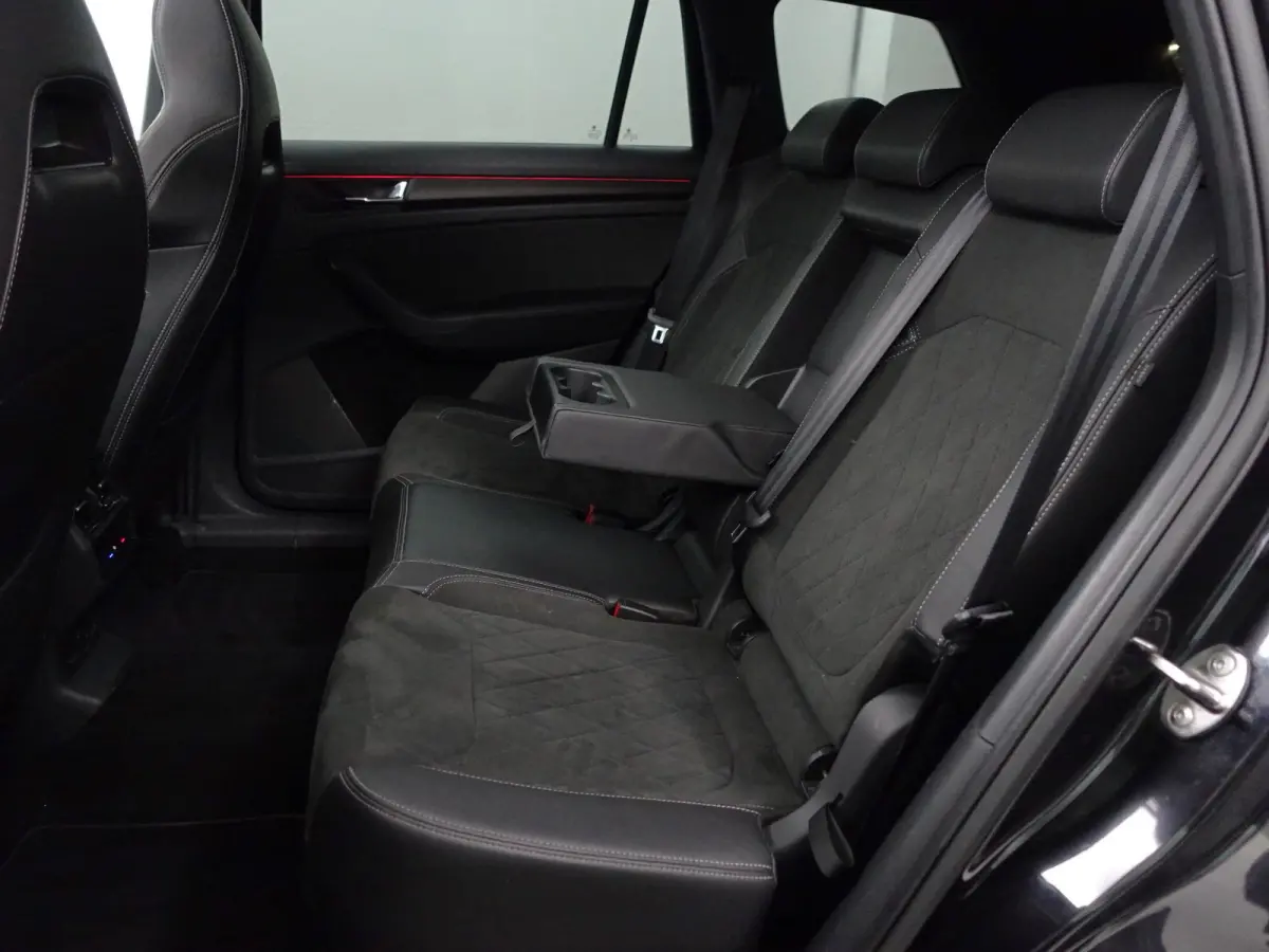 1.5 TSI Sportline Business Aut- Panoramadak, Sport Interieur, Canton Audio, Carbon, Memory Seats, Elek Trekhaak