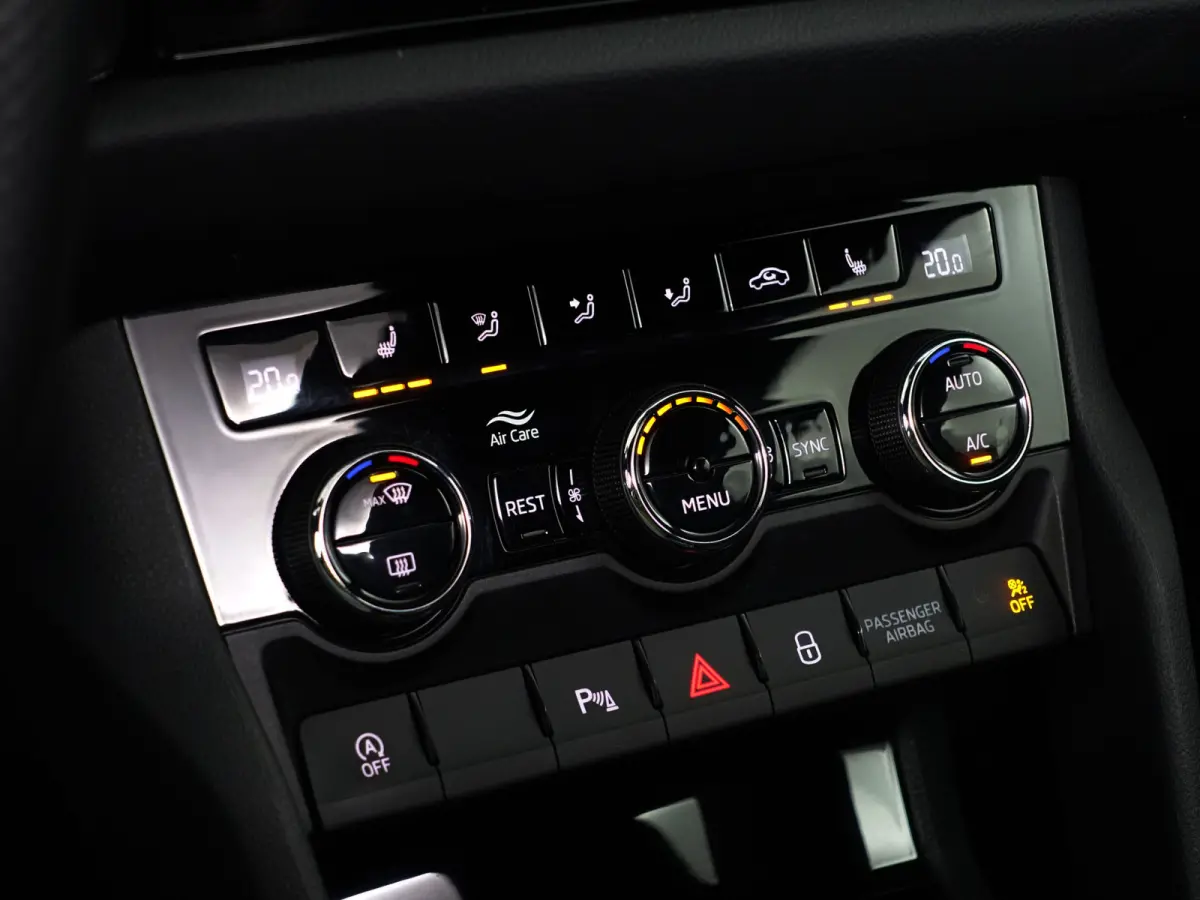 1.5 TSI Sportline Business Aut- Panoramadak, Sport Interieur, Canton Audio, Carbon, Memory Seats, Elek Trekhaak