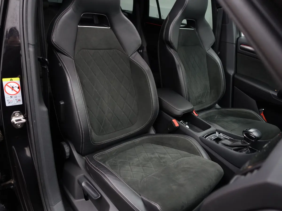 1.5 TSI Sportline Business Aut- Panoramadak, Sport Interieur, Canton Audio, Carbon, Memory Seats, Elek Trekhaak