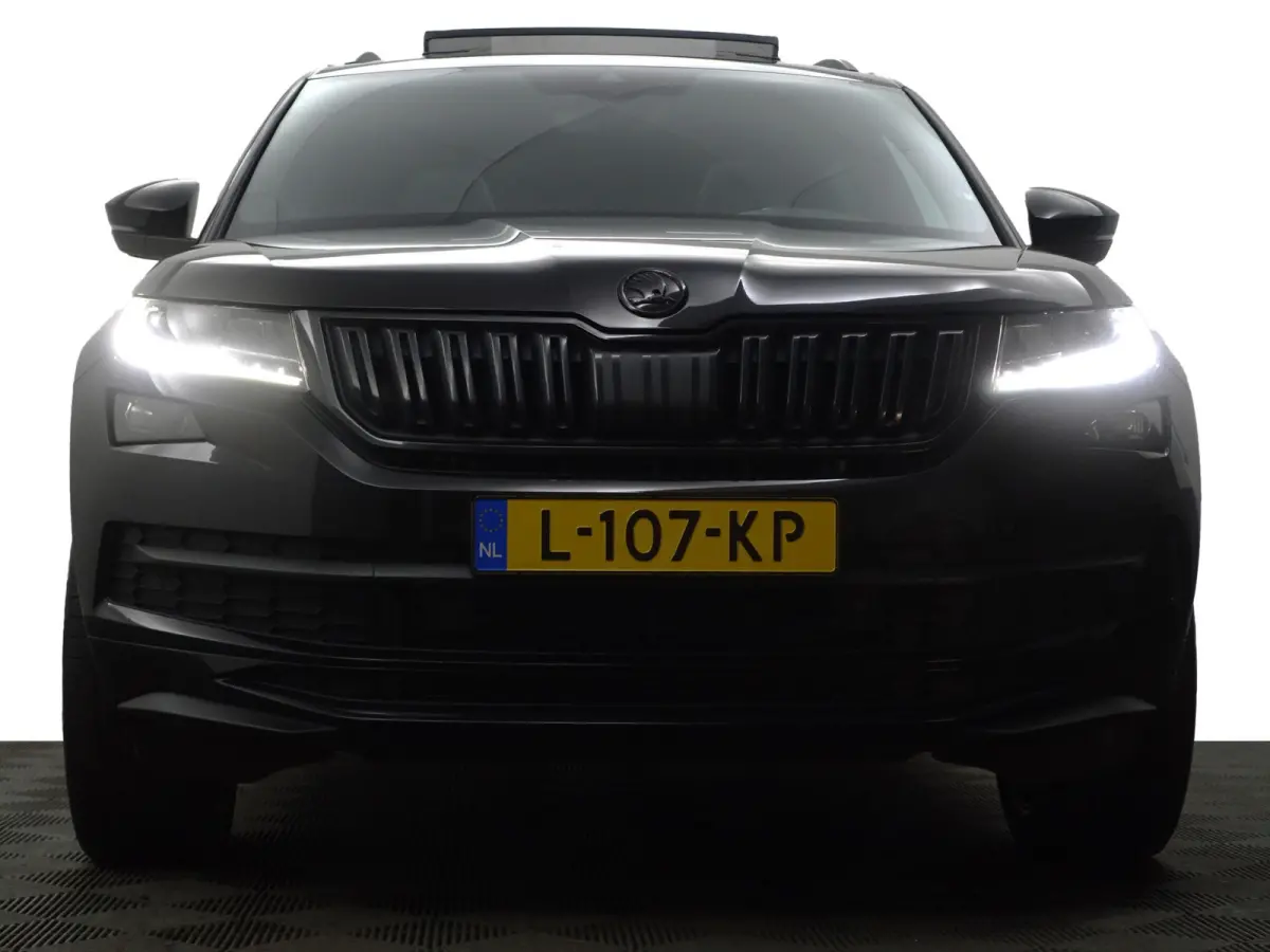 1.5 TSI Sportline Business Aut- Panoramadak, Sport Interieur, Canton Audio, Carbon, Memory Seats, Elek Trekhaak