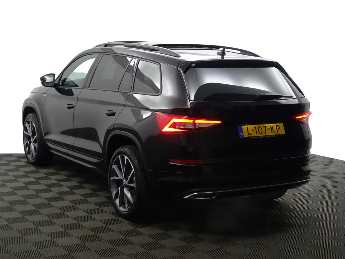 1.5 TSI Sportline Business Aut- Panoramadak, Sport Interieur, Canton Audio, Carbon, Memory Seats, Elek Trekhaak