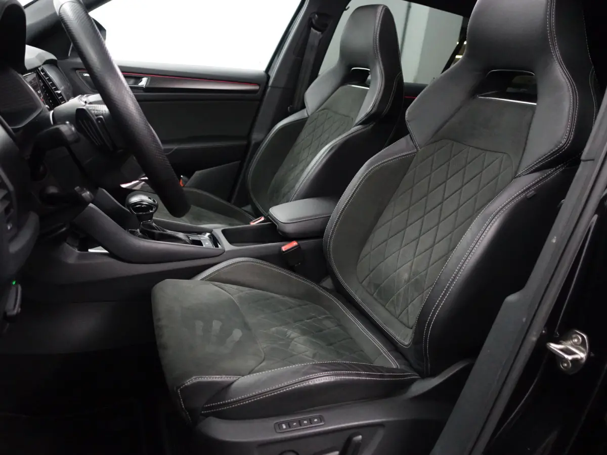 1.5 TSI Sportline Business Aut- Panoramadak, Sport Interieur, Canton Audio, Carbon, Memory Seats, Elek Trekhaak