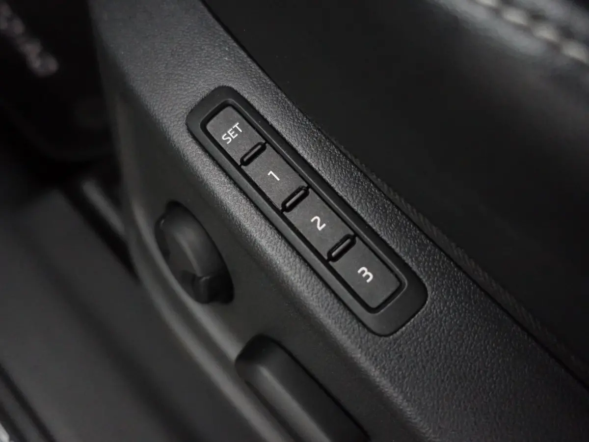 1.5 TSI Sportline Business Aut- Panoramadak, Sport Interieur, Canton Audio, Carbon, Memory Seats, Elek Trekhaak