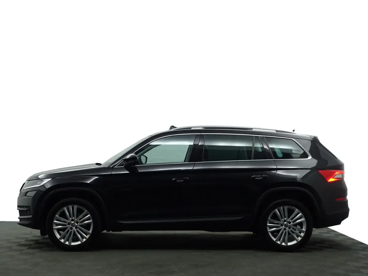 1.5 TSI Sportline Business Aut- Panoramadak, Carplay, Android Auto, Canton Audio, Camera, Keyless