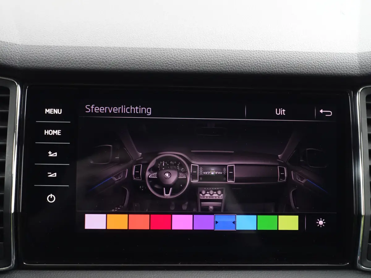 1.4 TSI Style Business Aut- Carplay, Android Auto, Sfeerverlichting, Memory, Canton Audio, 360 Camera