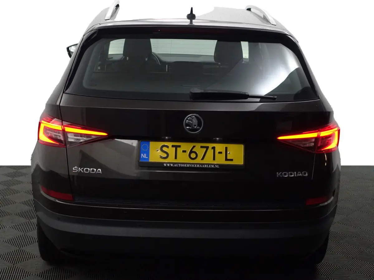 1.4 TSI Style Business Aut- Carplay, Android Auto, Sfeerverlichting, Memory, Canton Audio, 360 Camera