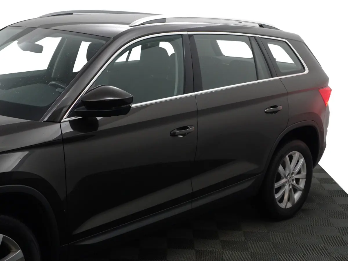 1.4 TSI Style Business Aut- Carplay, Android Auto, Sfeerverlichting, Memory, Canton Audio, 360 Camera