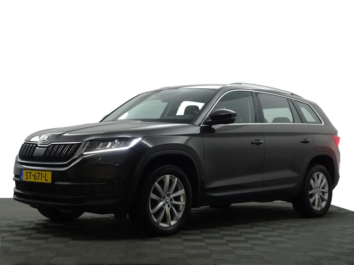 1.4 TSI Style Business Aut- Carplay, Android Auto, Sfeerverlichting, Memory, Canton Audio, 360 Camera