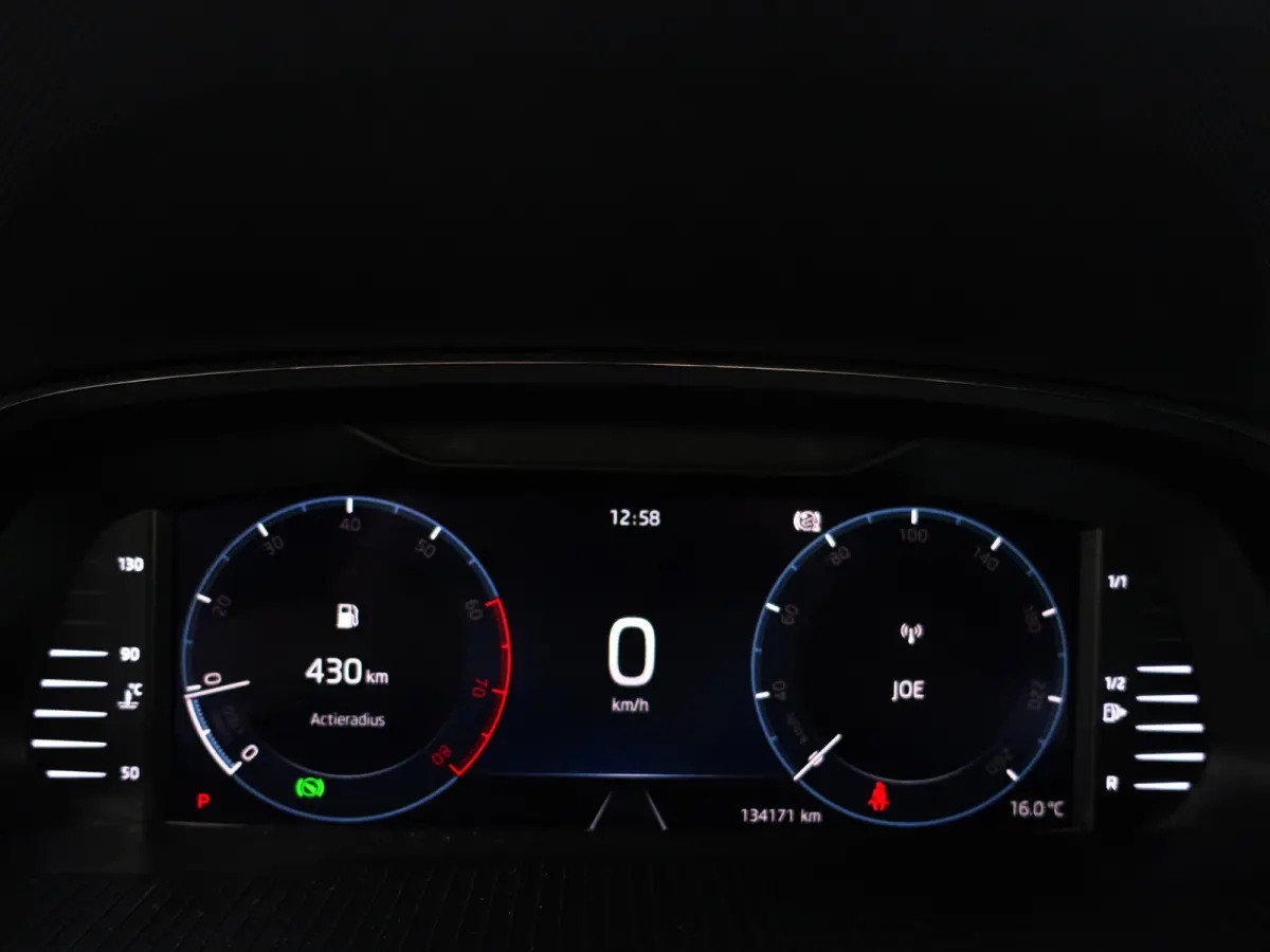 1.0 e-TSI Business Edition Plus Aut- Dynamic Select, Camera, Lane Assist, Sfeerverlichting, CarPlay, Android Auto, Stoelverwarming