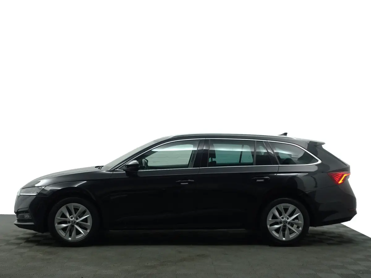 1.0 e-TSI Business Edition Plus Aut- Dynamic Select, Camera, Lane Assist, Sfeerverlichting, CarPlay, Android Auto, Stoelverwarming