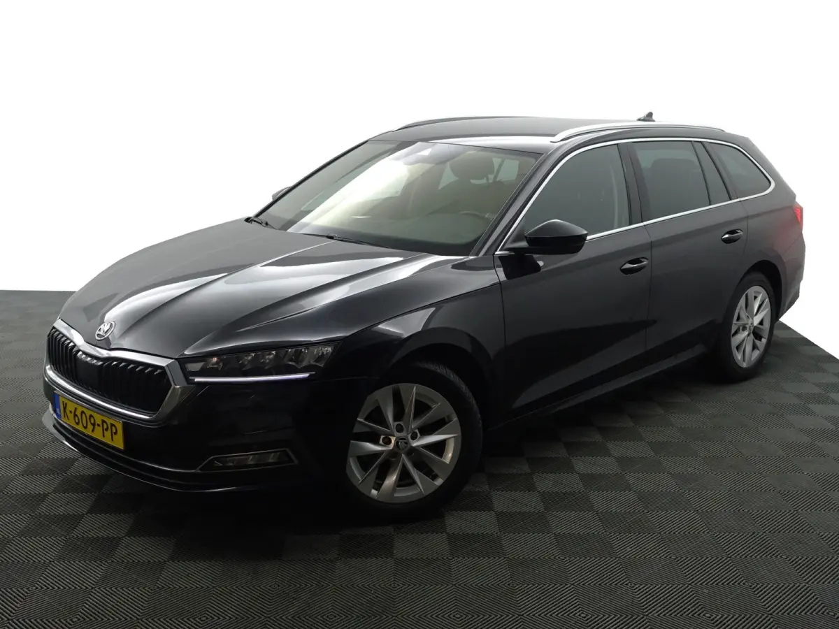 1.0 e-TSI Business Edition Plus Aut- Dynamic Select, Camera, Lane Assist, Sfeerverlichting, CarPlay, Android Auto, Stoelverwarming
