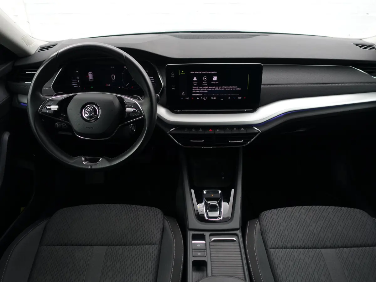 1.0 e-TSI Business Edition Plus Aut- Dynamic Select, Camera, Lane Assist, Sfeerverlichting, CarPlay, Android Auto, Stoelverwarming