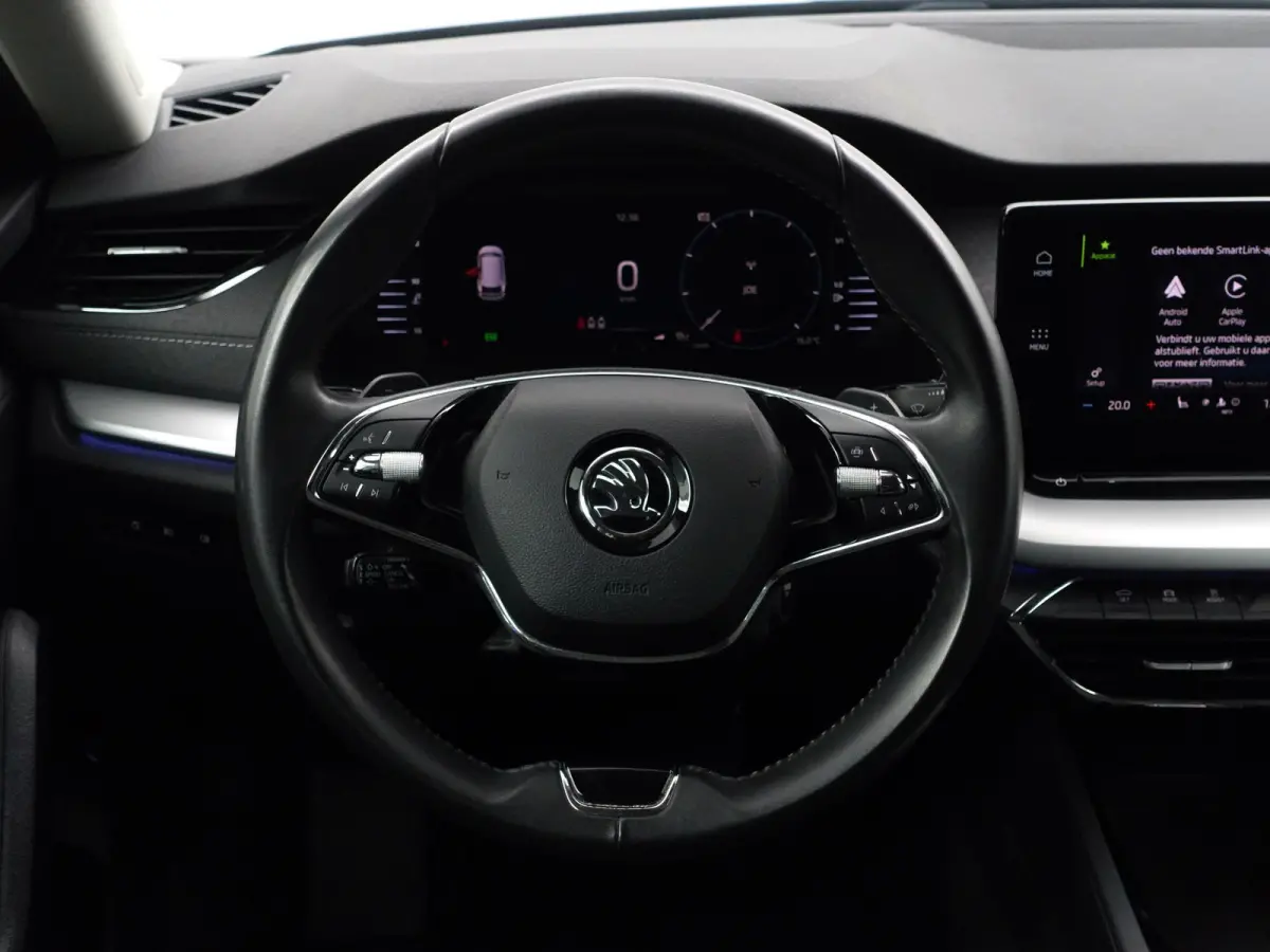 1.0 e-TSI Business Edition Plus Aut- Dynamic Select, Camera, Lane Assist, Sfeerverlichting, CarPlay, Android Auto, Stoelverwarming