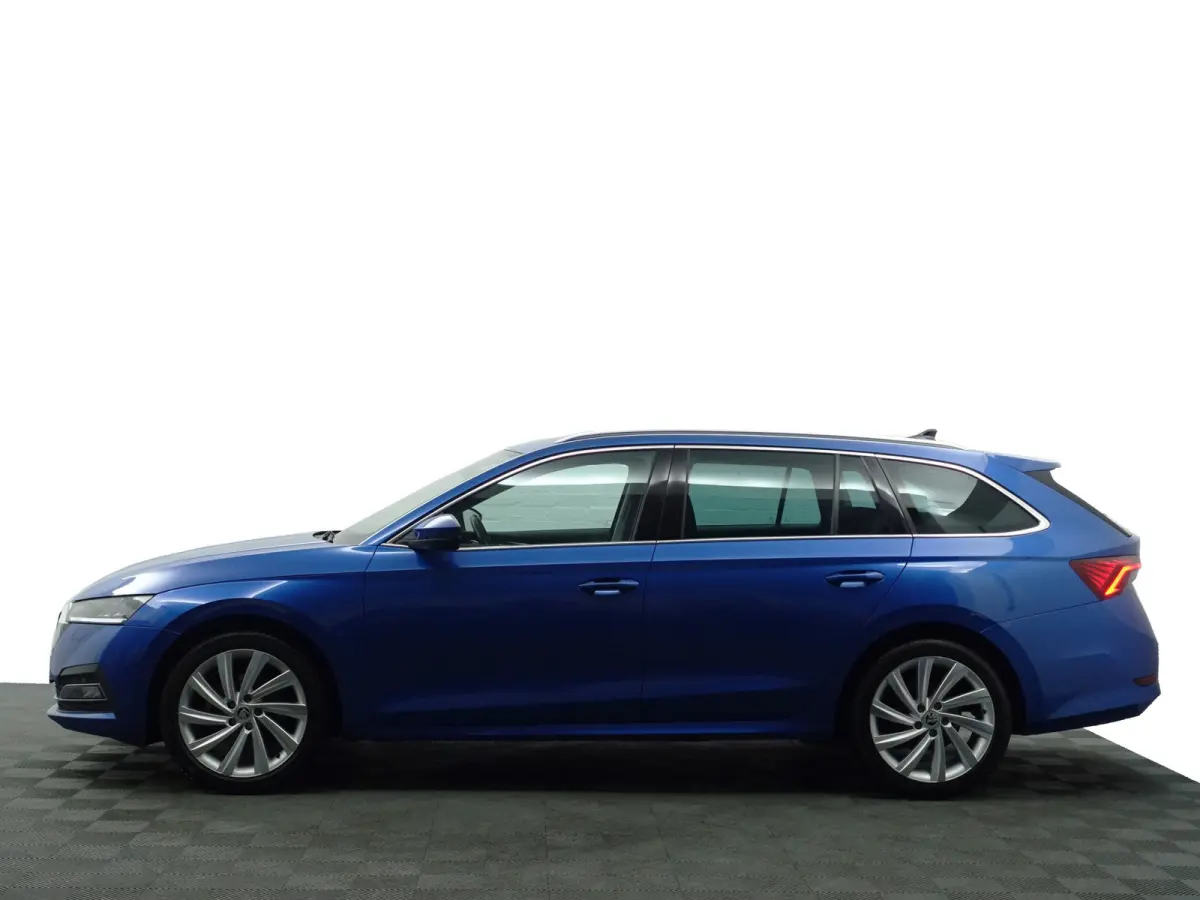 1.0 e-TSI Business Edition Plus Aut- Carplay, Sfeerverlichting, Virtual Cockpit, Ada Cruise, Dynamic Select, Sport Interieur
