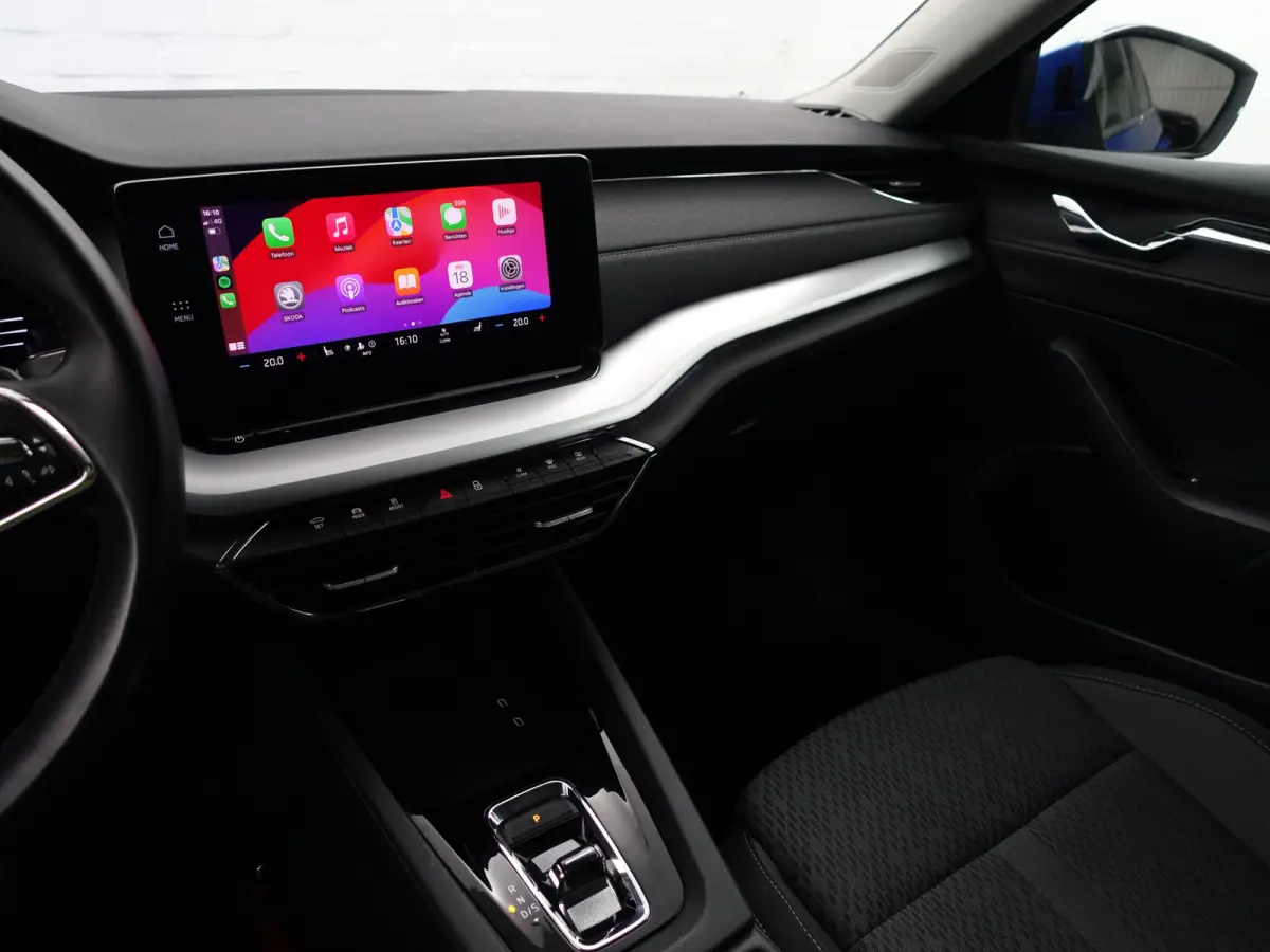 1.0 e-TSI Business Edition Plus Aut- Carplay, Sfeerverlichting, Virtual Cockpit, Ada Cruise, Dynamic Select, Sport Interieur
